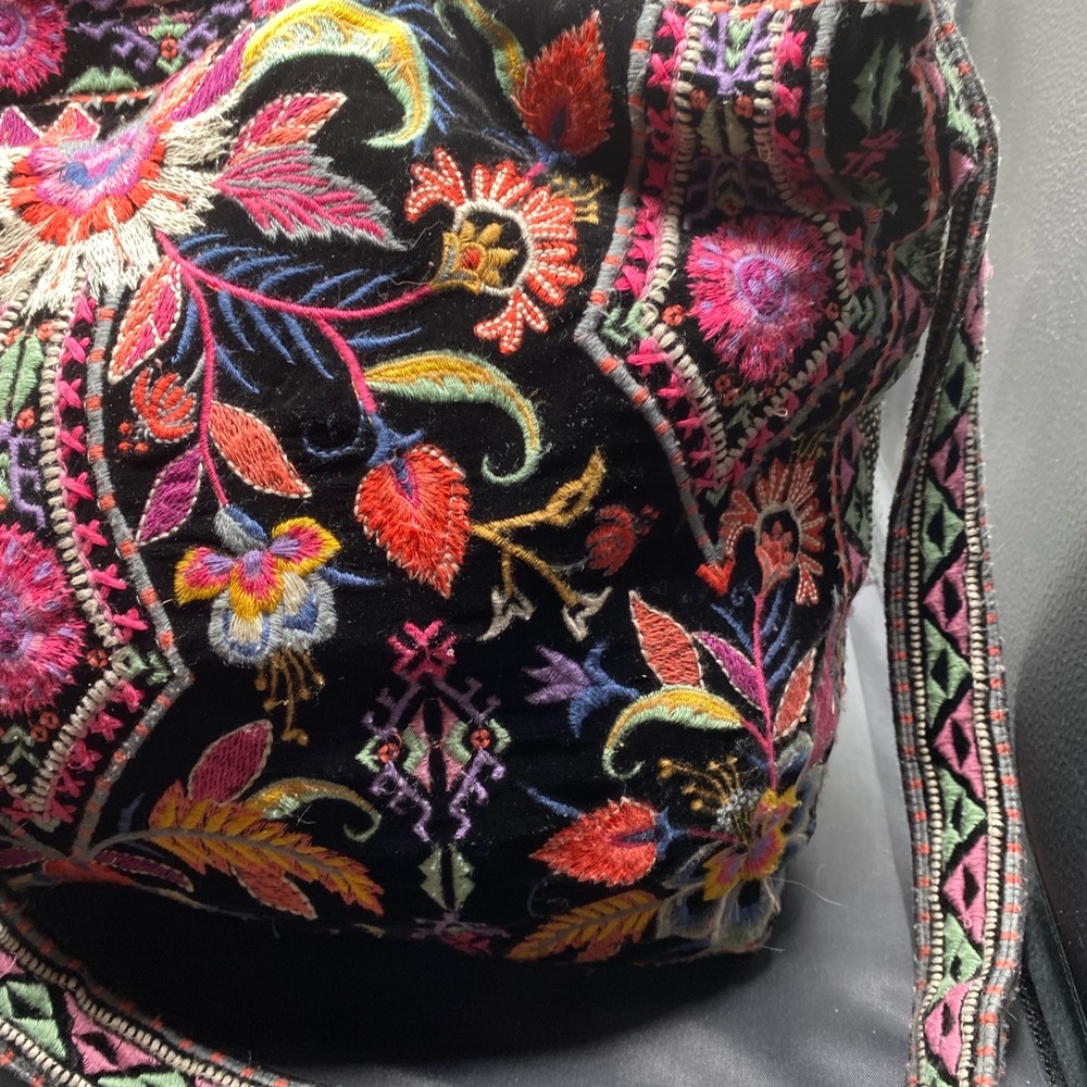 660 JOHNNY WAS velvet &silk embrodery tote bag from my closet EPOC - Picture 7 of 10